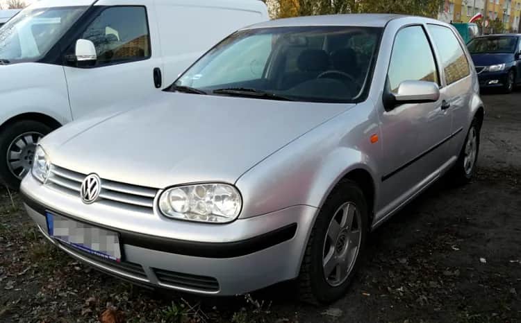 Jak wymienić chłodnicę Golf 4 - uniknij kosztownych błędów i problemów