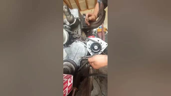 Jak prawidłowo zamontować alternator w C 330 – uniknij błędów i problemów