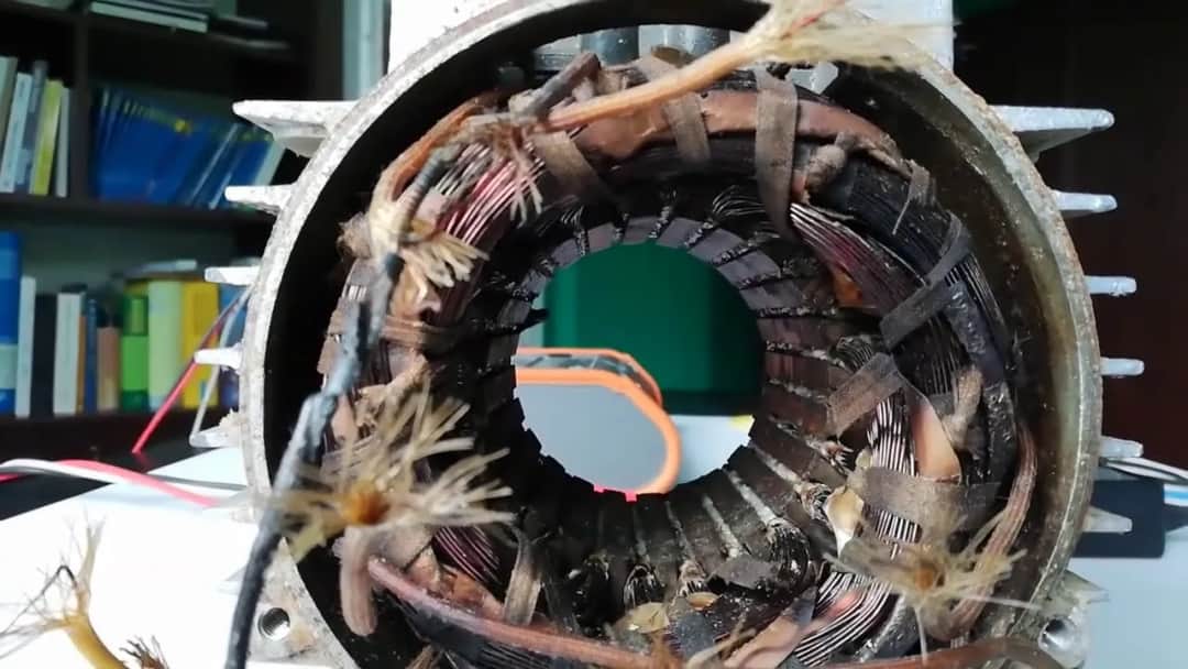 Spalony silnik elektryczny objawy: jak uniknąć kosztownych napraw