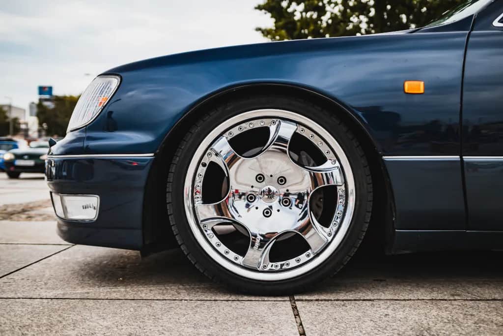 Jak wyprostować felgę aluminiową – skuteczne metody i porady, które oszczędzą czas i pieniądze